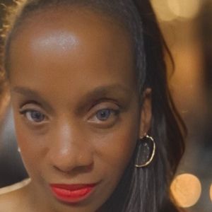 Meet your Posher, Charisa